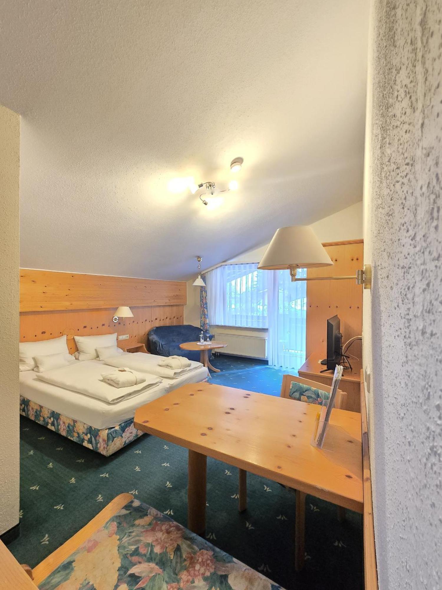 Holzschuhs Schwarzwaldhotel 4*